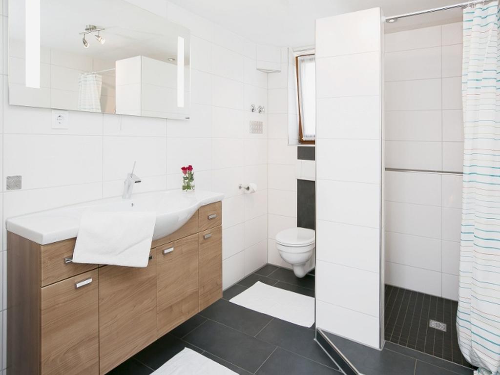 Gaestehaus Huber Immenstaad am Bodensee Room photo